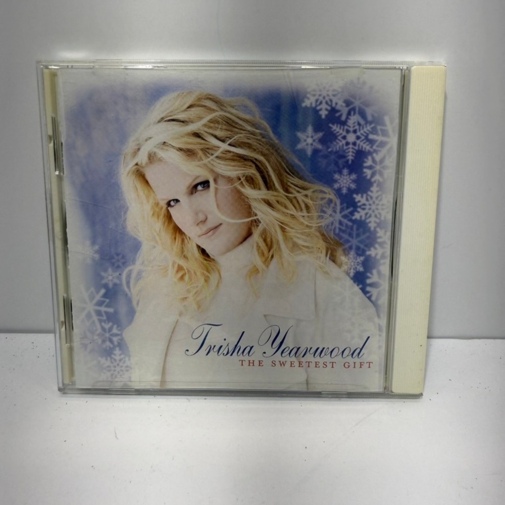 Trisha Yearwood The Sweetest Gift Christmas Music CD 1994 MCA MCAD-11091 Holiday